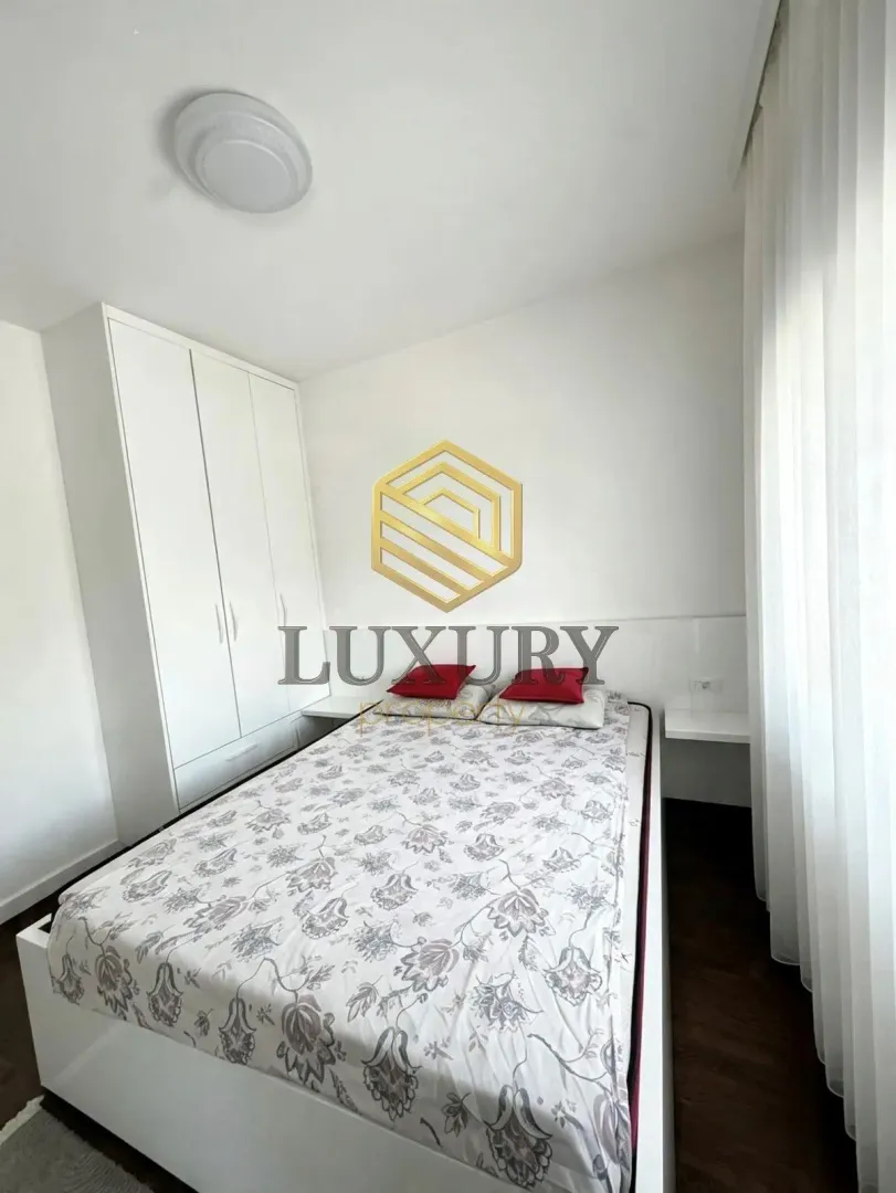 Prodaja, dvosoban stan, 56m², Central Point, Podgorica