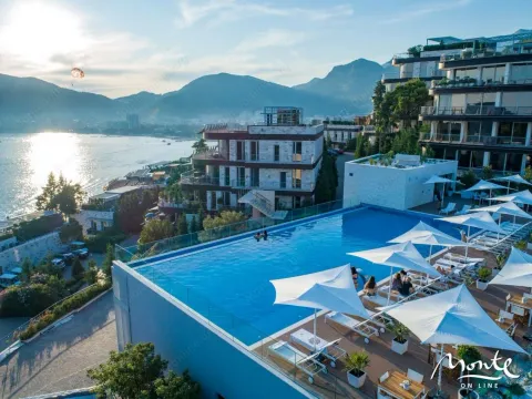 Sale, three bedroom apartment, 154m², Budva, Crna Gora - image 16