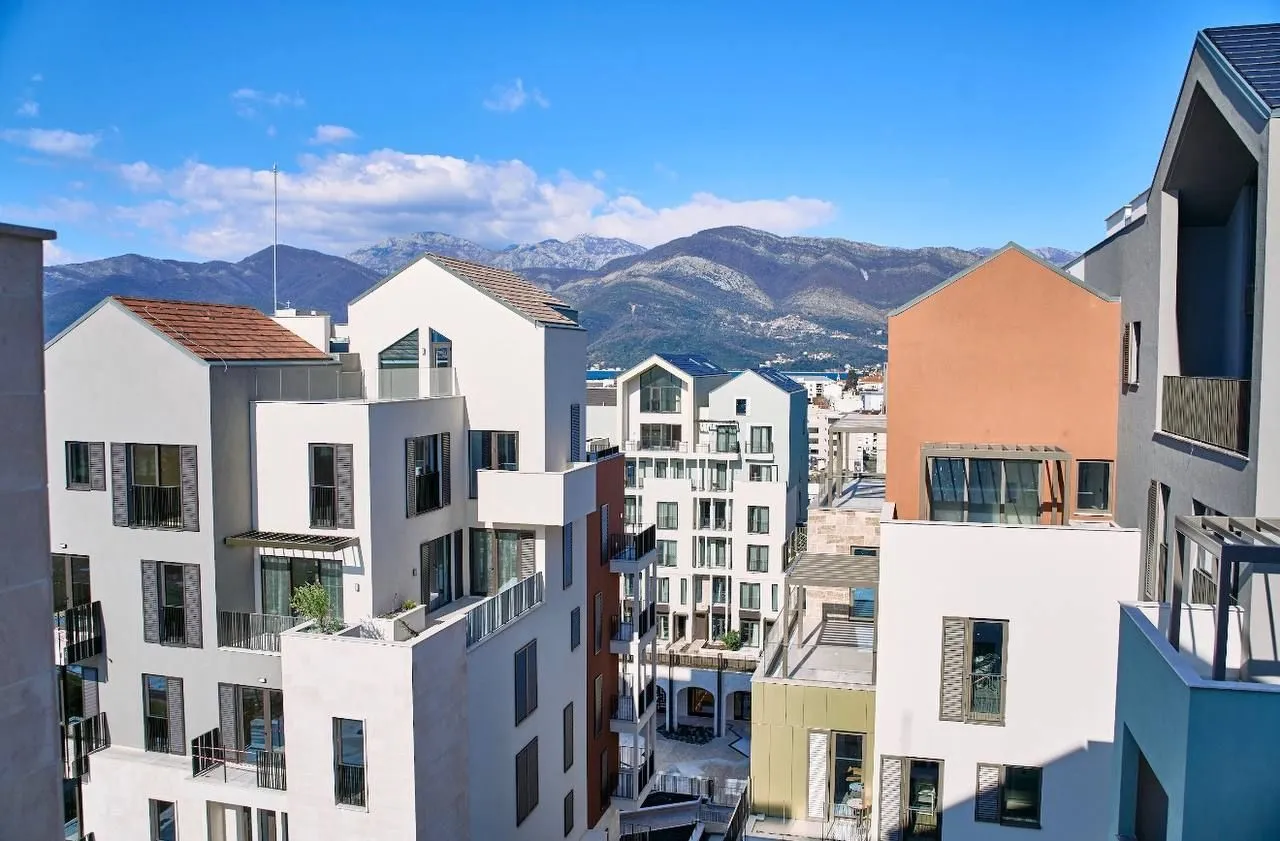 Prodaja, trosoban stan, 102m², Boka Place, Tivat