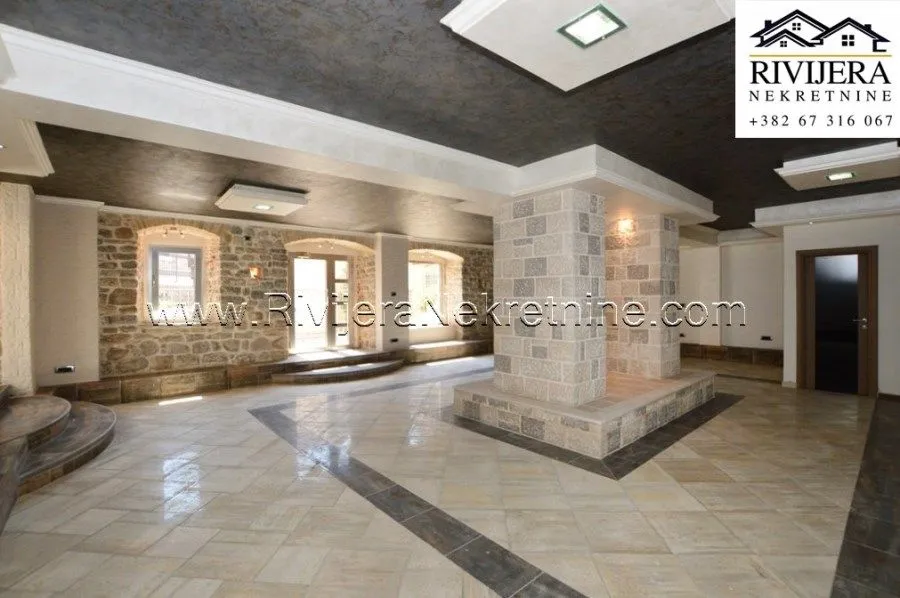 Sale, office space, 102m², Centar, Herceg Novi
