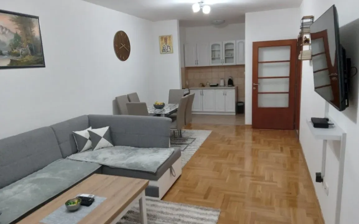 Prodaja, jednosoban stan, 53m², Centar, Nikšić