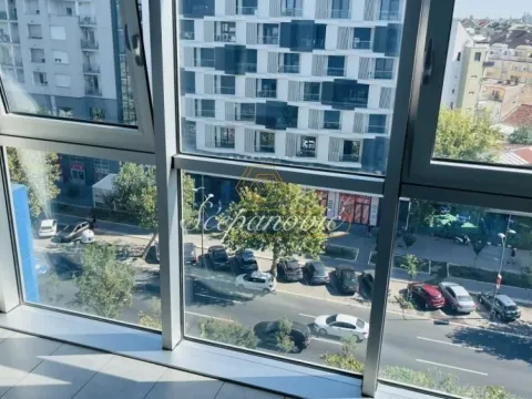 Sale, four bedroom apartment, 134m², Bulevar Oslobodjenja, Novi Sad Sve Podlokacije - image 3