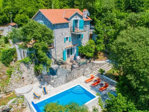 Prodaja, kuća, 170m², Milovići, Tivat