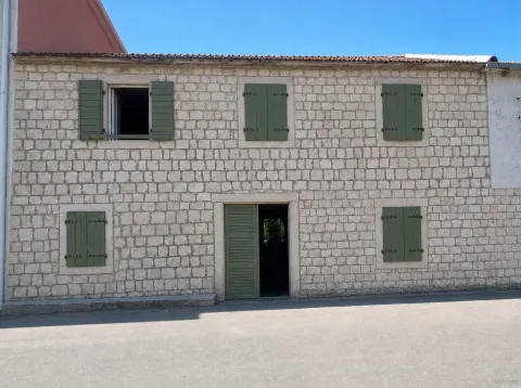 Kuća in Prčanj