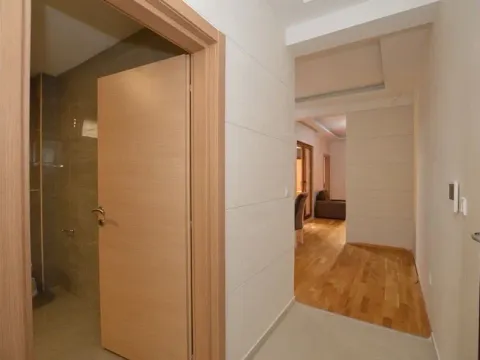 Prodaja, stan, 69m², Tivat, Crna Gora - image 6