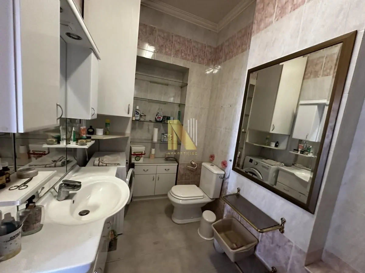 Prodaja, trosoban stan, 96m², Centar, Novi Sad