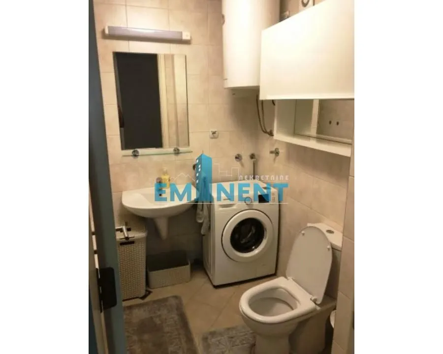 Rent, four bedroom apartment, 105m², Novi Beograd Blok 67, Novi Beograd Sve Podlokacije