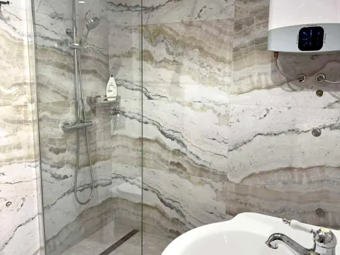 Izdavanje, trosoban stan, 101m², Momišići, Podgorica - image 14