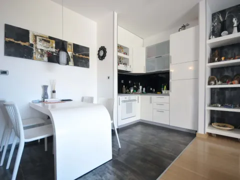 Prodaja, dvosoban stan, 55m², Pržno, Budva - image 13