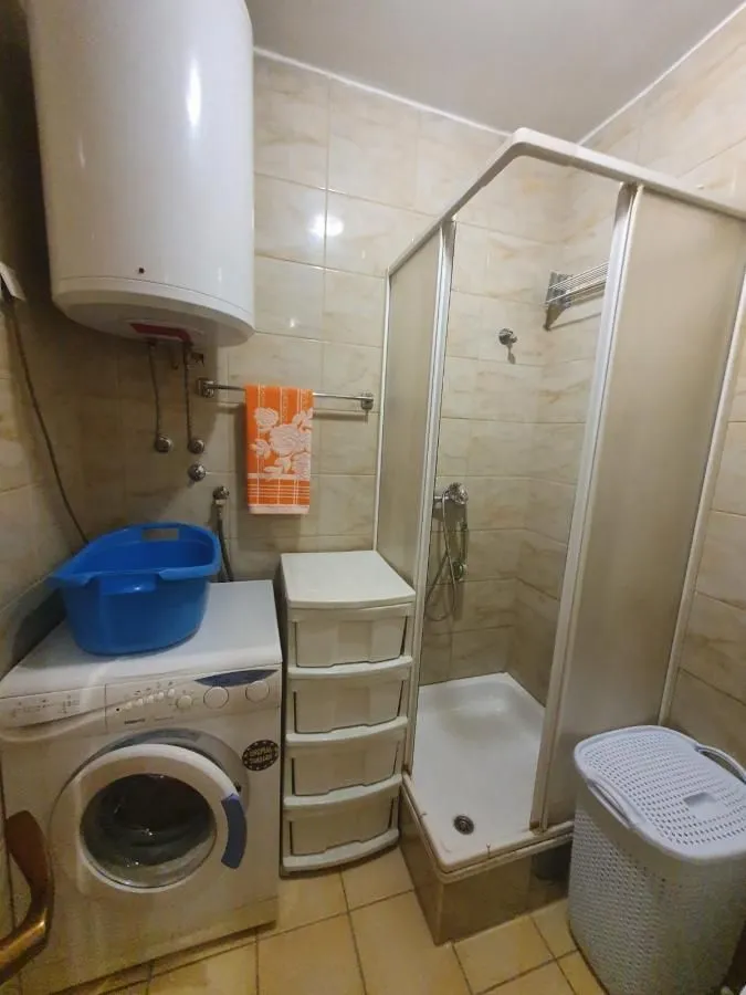 Izdavanje, jednosoban stan, 50m², Bulevar Evrope, Novi Sad Sve Podlokacije