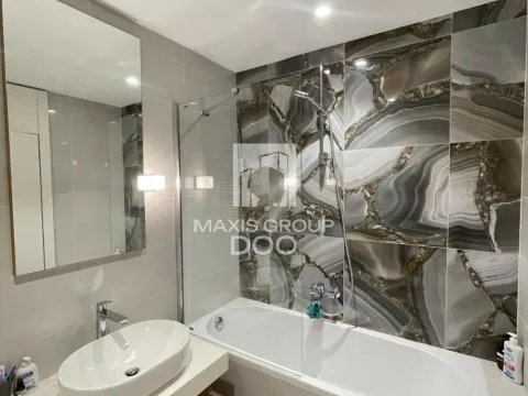 Izdavanje, trosoban stan, 90m², Savski Venac, Beograd - image 14