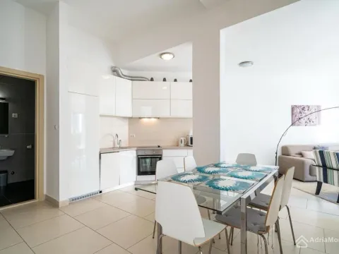 Prodaja, dvosoban stan, 84m², Morinj, Kotor - image 6