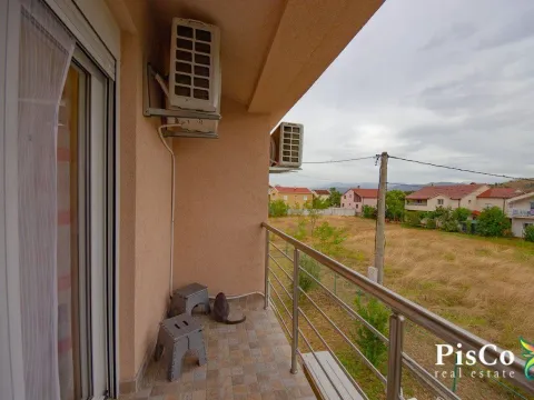 Prodaja, kuća, 200m², Donja Gorica, Podgorica - image 6