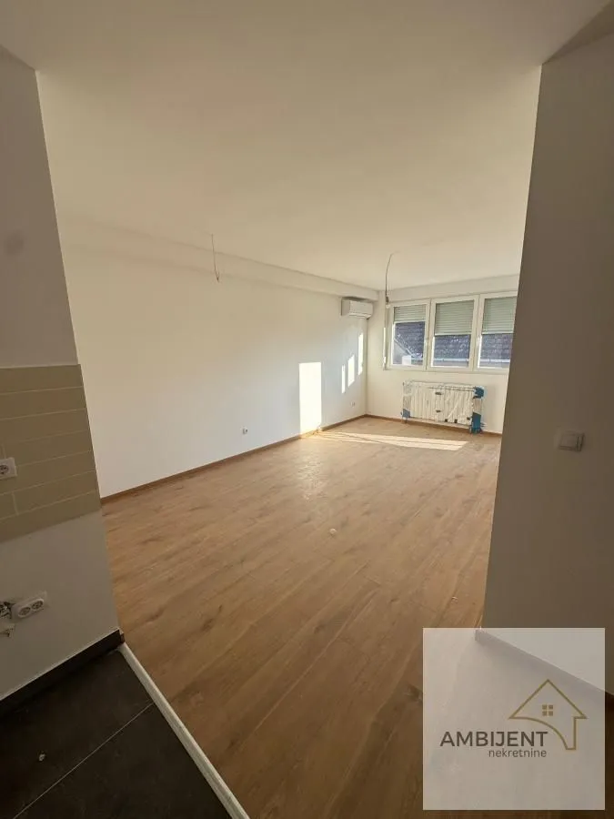 Prodaja, dvosoban stan, 56m², Centar, Stara Pazova