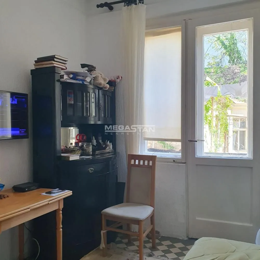 Izdavanje, jednosoban stan, 30m², Stari Grad, Beograd