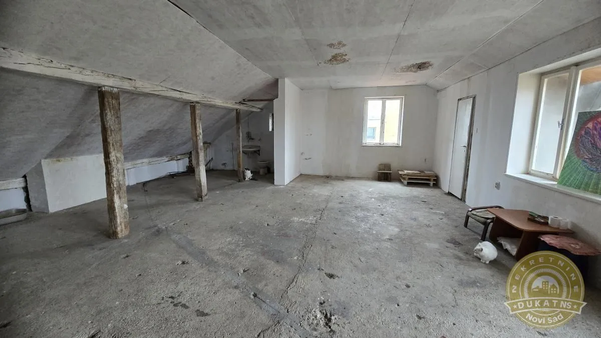 Prodaja, trosoban stan, 87m², Centar, Novi Sad