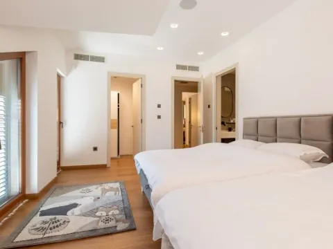 Izdavanje, kuća, 500m², Zabjelo, Podgorica - image 12