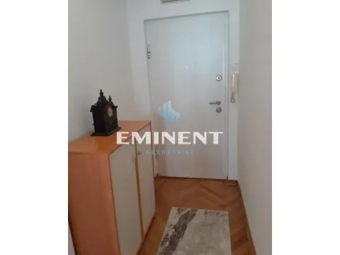 Izdavanje, dvosoban stan, 60m², Kalenić Pijaca, Vračar Sve Podlokacije - image 9