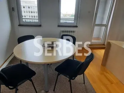 Izdavanje, poslovni prostor, 210m², Bulevar Oslobodjenja, Novi Sad Sve Podlokacije - image 20