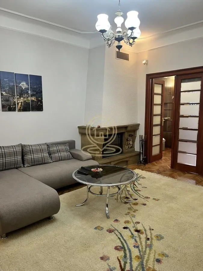 Rent, four bedroom apartment, 120m², Stari Grad, Beograd
