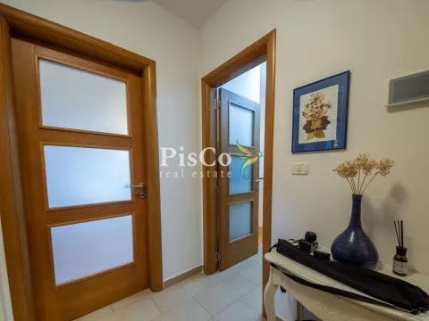 Prodaja, dvosoban stan, 69m², Pobrežje, Podgorica - image 8