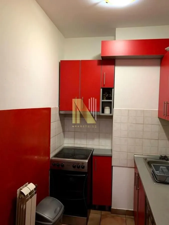Prodaja, dvosoban stan, 44m², Bulevar Evrope, Novi Sad Sve Podlokacije