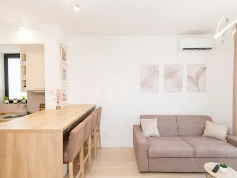 Izdavanje, stan, 40m², Tivat, Crna Gora - image 3