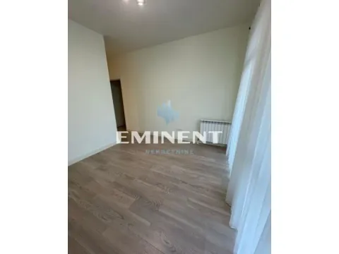 Izdavanje, četvorosoban stan, 110m², Savski Venac, Beograd - image 12