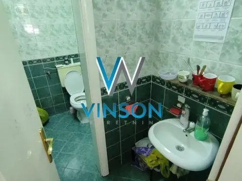 Izdavanje, poslovni prostor, 199m², Centar, Novi Sad - image 14