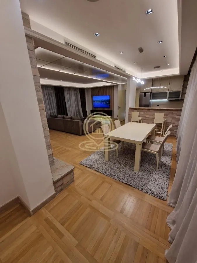 Rent, four bedroom apartment, 148m², Savski Venac, Beograd