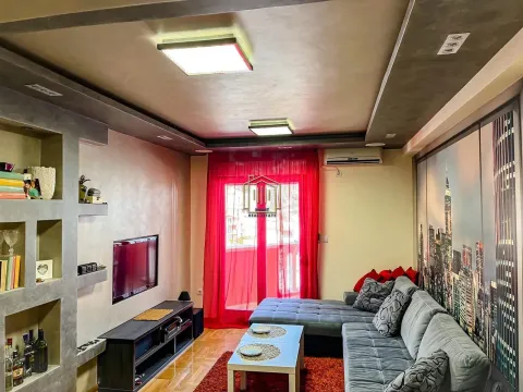 Izdavanje, jednosoban stan, 50m², Podgorica, Crna Gora