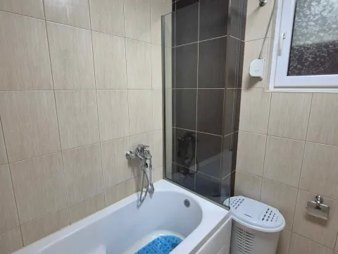 Izdavanje, jednosoban stan, 52m², Centar, Bar - image 4