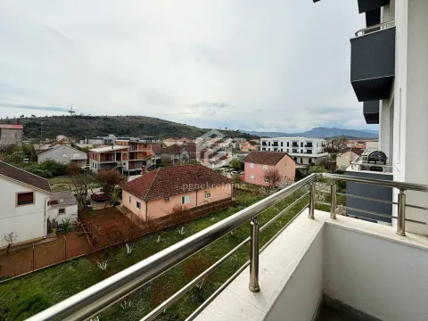 Izdavanje, jednosoban stan, 43m², Zabjelo, Podgorica - image 15