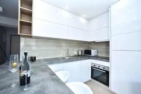 Rent, one bedroom apartment, 47m², Centar, Budva - image 2