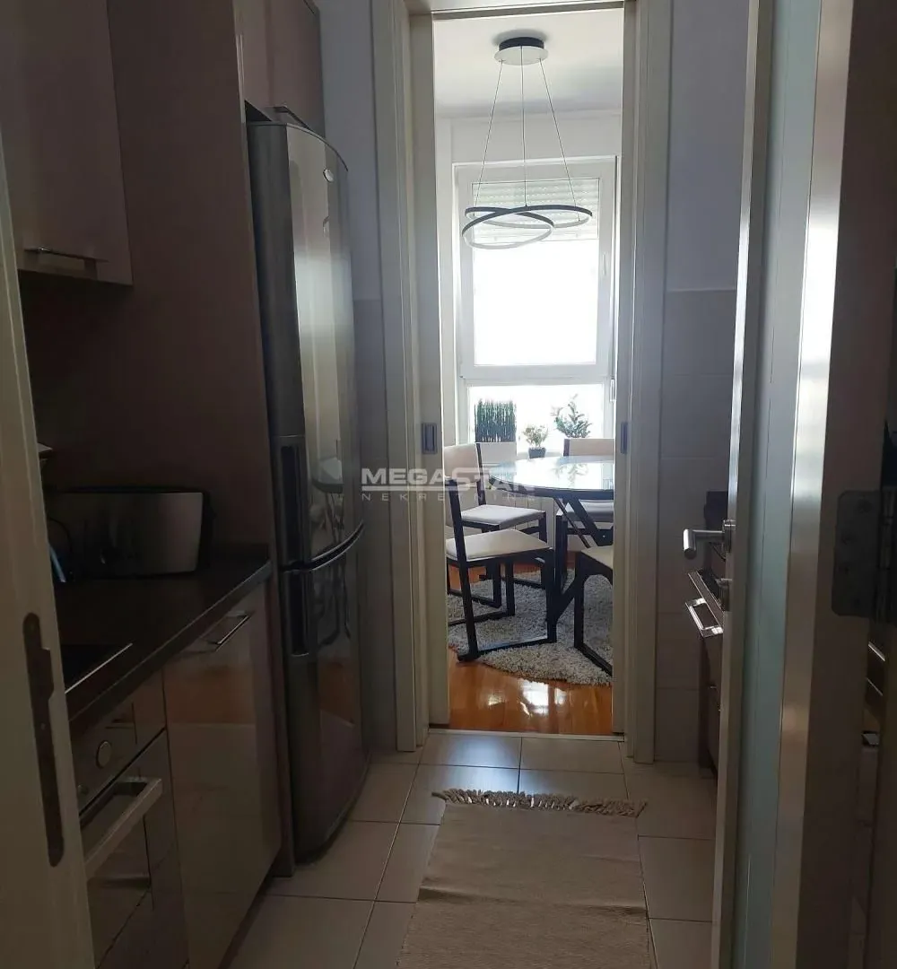 Rent, two bedroom apartment, 65m², Belvil, Beograd