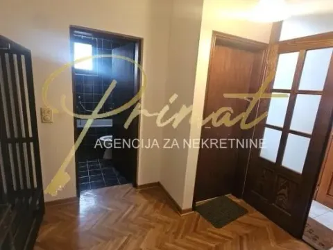 Sale, house, 254m², Palilula Sve Podlokacije, Beograd - image 25