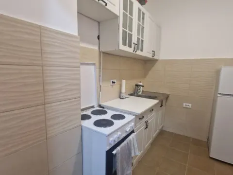 Izdavanje, jednosoban stan, 51m², Kava, Tivat - image 3