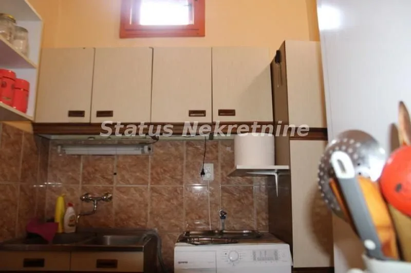 Prodaja, trosoban stan, 81m², Petrovaradin, Novi Sad