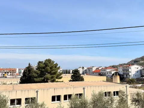 Izdavanje, kuća, 70m², Centar, Ulcinj - image 8