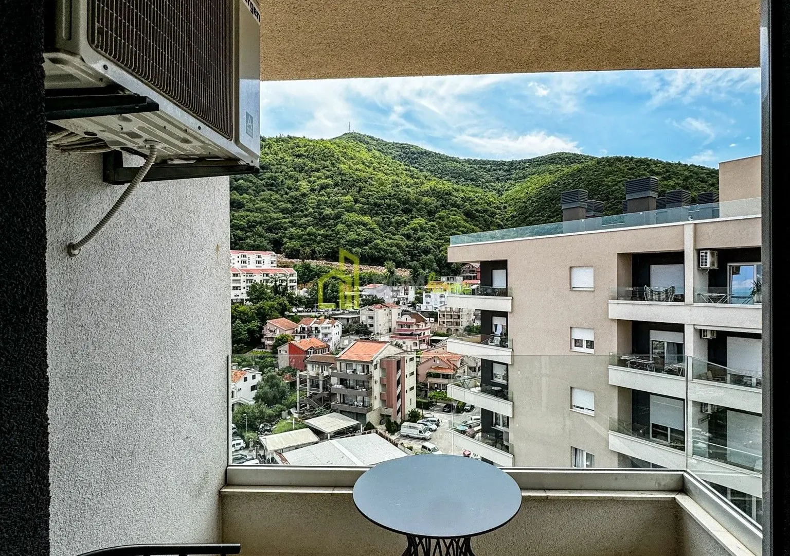 Prodaja, trosoban stan, 140m², Budva, Crna Gora