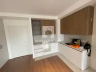 Izdavanje, poslovni prostor, 60m², Savski Venac, Beograd - image 2