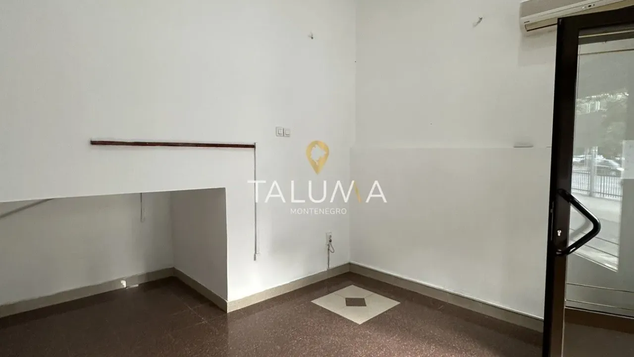 Izdavanje, poslovni prostor, 10m², Drac, Podgorica