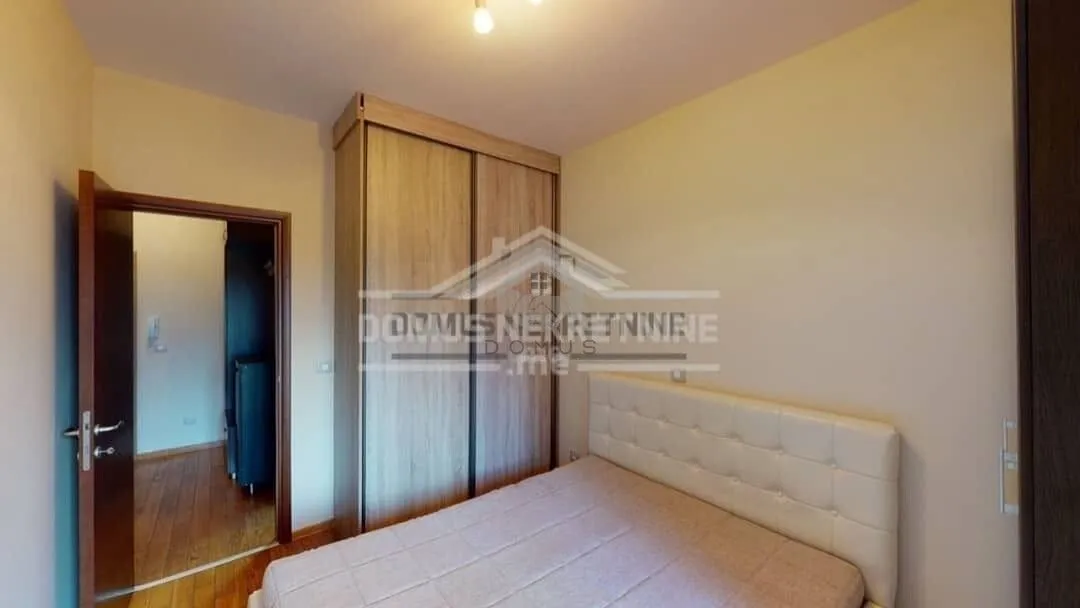 Prodaja, jednosoban stan, 47m², Krivi Most, Podgorica