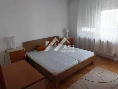 Izdavanje, četvorosoban stan, 95m², Adamovićevo Naselje, Novi Sad Sve Podlokacije - image 5