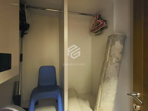 Rent, two bedroom apartment, 76m², Stari Aerodrom, Podgorica - image 14