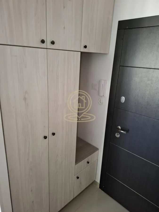 Izdavanje, jednosoban stan, 40m², Novo naselje, Novi Sad