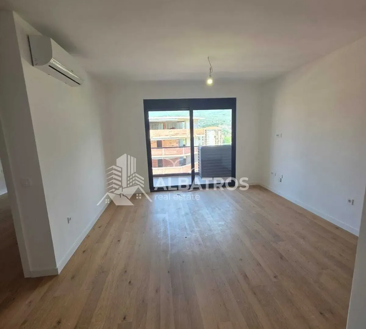 Rent, two bedroom apartment, 89m², Bar, Crna Gora