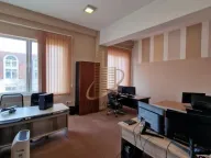 Rent, office space, 690m², Novo naselje, Novi Sad - image 7