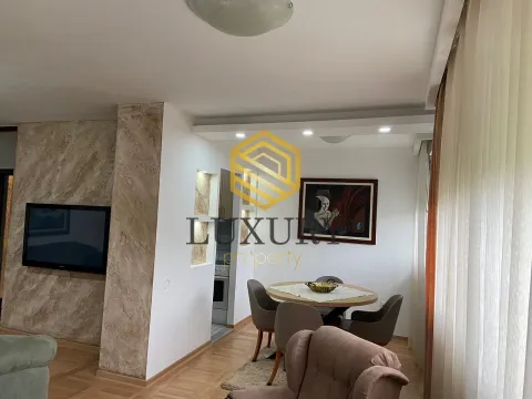 Rent, two bedroom apartment, 80m², Stari Aerodrom, Podgorica - image 13