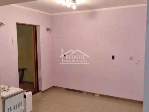 Prodaja, trosoban stan, 70m², Centar, Pančevo - image 6